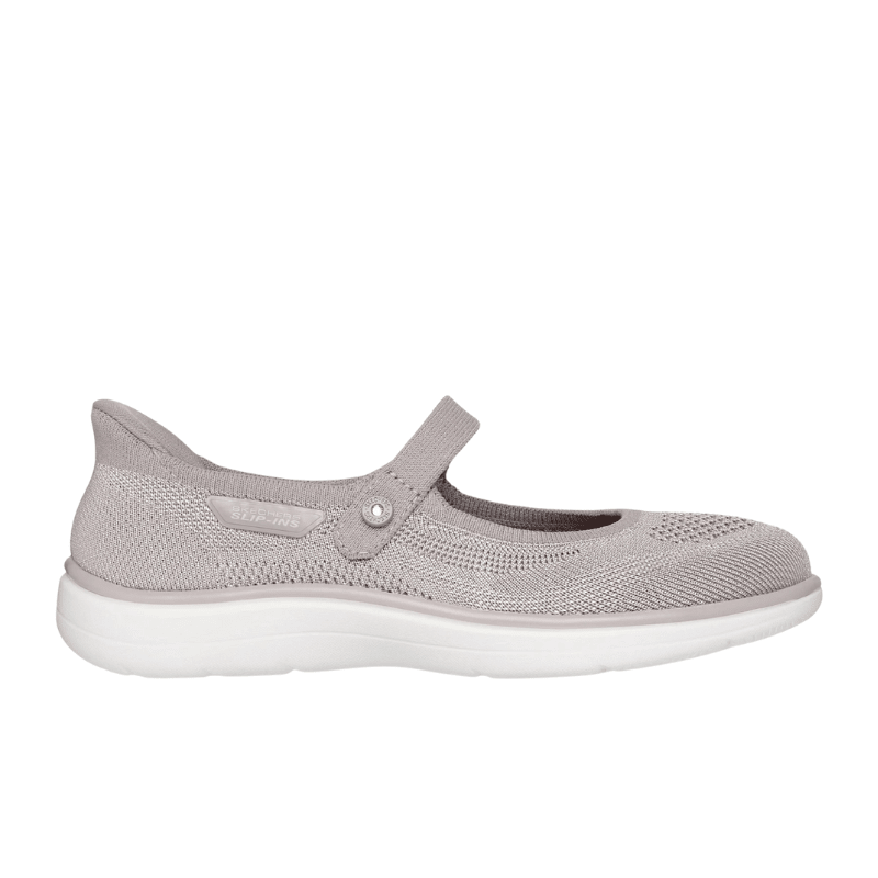 Skechers slip-in ballerinasko för damer i naturfärgad stickad design, sedd från sidan med vit sula