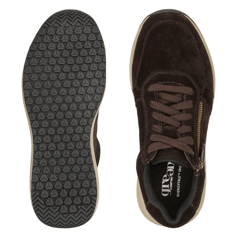 Två bruna Green Comfort damsneakers i mocka sedda ovanifrån, en visar ovansidan och en visar den mönstrade sulan