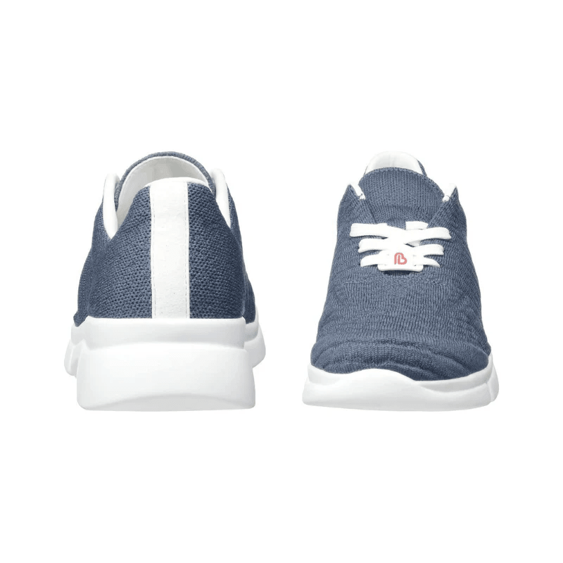 Berkemann damsneakers i denimblå, en sedd bakifrån med vit hälkappa och en framifrån med vita snören