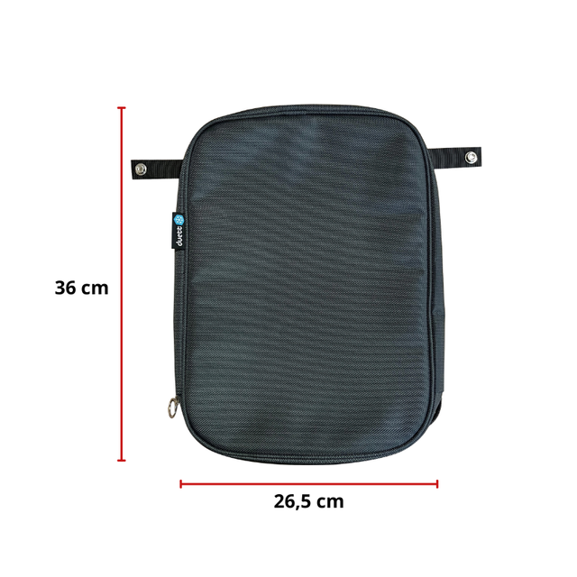 Svart kylväska till Muuvi Up med måtten 36x26,5 cm, sedd framifrån med fästremmar