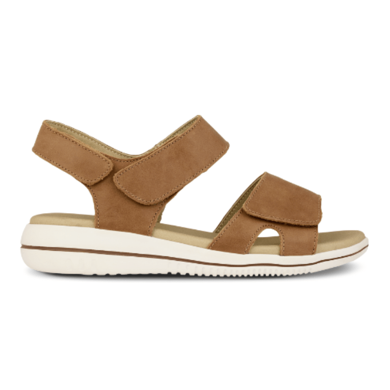 Ljusbrun Green Comfort damsandal i skinn med tre justerbara kardborreband och vit sula, sedd från sidan