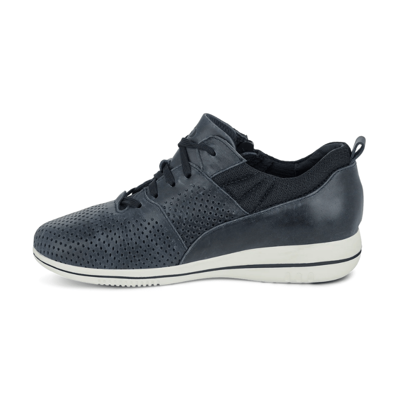 Mörkblå Green Comfort damsneaker med perforerad ovandel och vit sula, sedd från insidan av skon
