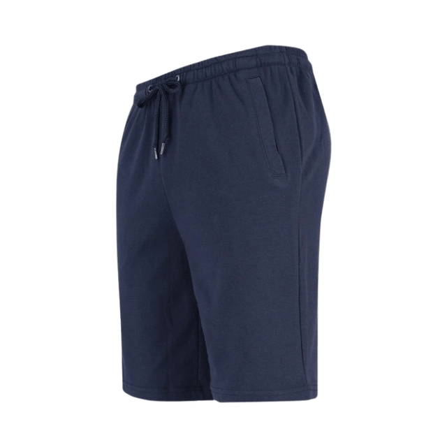 Marinblå knälånga shorts i stretchigt material, sedda från sidan med resår och dragsko i midjan