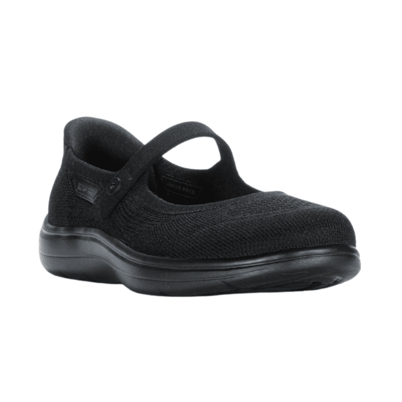 Skechers slip-in ballerinasko i svart, framifrån med detaljer av den stickade ovandelen och vristremmen