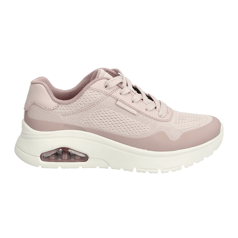 Rosa Skechers damsneaker från sidan med snörning och ventilerande meshovandel, vit sula med luftkudde