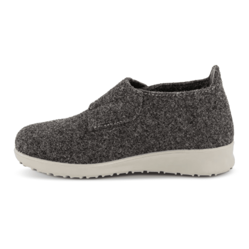 Antracitgrå New Feet damtoffel i ull med hög hälkappa, sedd från sidan