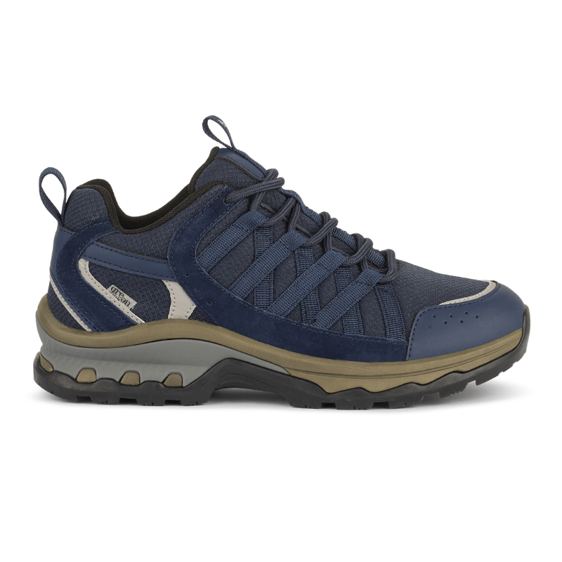 Mörkblå Green Comfort outdoor damsneaker sedd från sidan, med ovandel i mesh och mocka