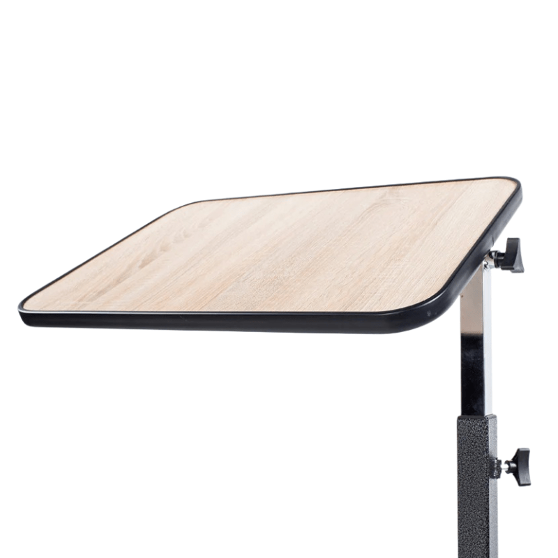 Sängbord med hjul i ljust trä