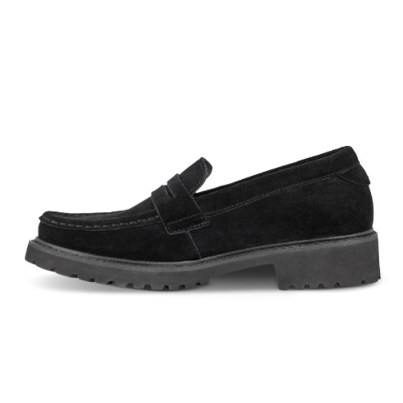 Elegant svart damloafer i mocka från Green Comfort, sedd från sidan med stabil blockklack