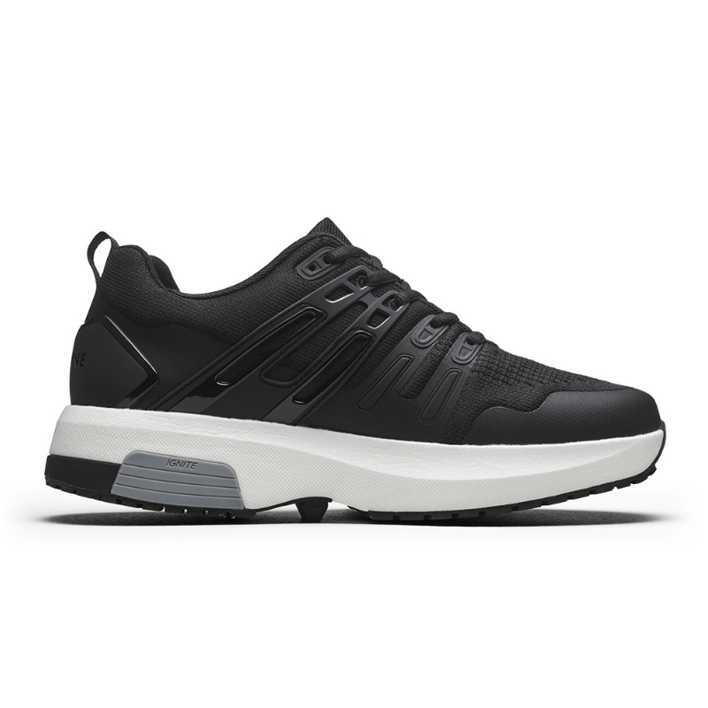 Sort Gaitline Nova Lite herresneaker fra siden med hvid mellemsål og grå hældetalje