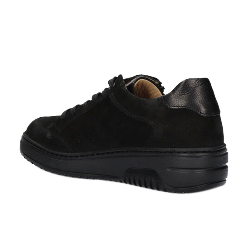 Svart Hartjes damsneaker i nubuck, sedd bakifrån med fokus på hälpartiet och sulan