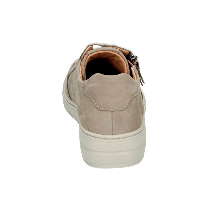 Baksidan av en beige Hartjes damsneaker i nubuck med tjock sula och dragkedja