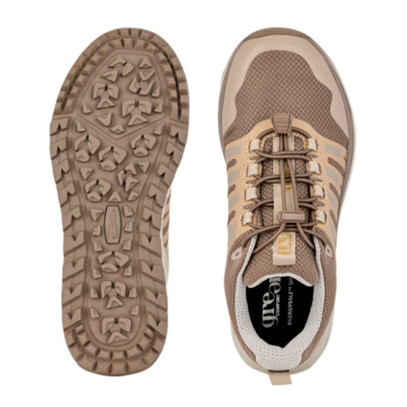 Ett par Green Comfort outdoor damsneakers, en sedd uppifrån och en med undersidan av sulan uppåt