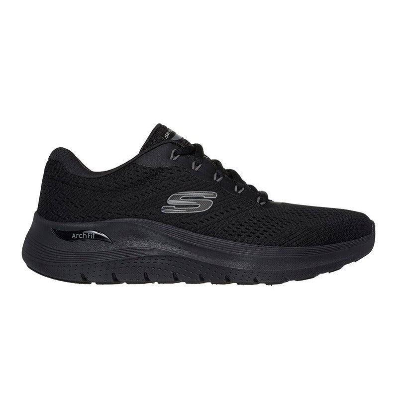 Sort Skechers Arch Fit herresneaker set fra siden med åndbart mesh og svangstøtte