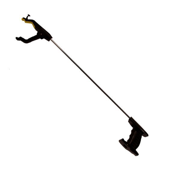 Svart griptång med lång metallstång, ergonomiskt handtag och gripklo med gul krokdetalj
