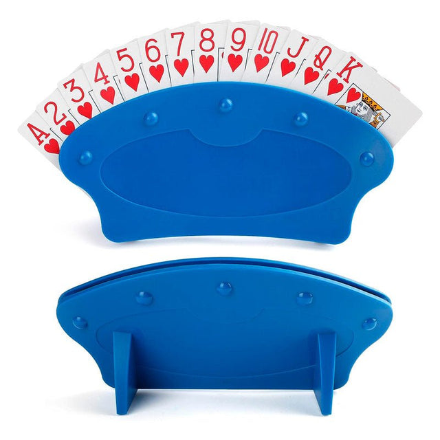 Blå spelkortshållare med spelkort i en båge, samt en sedd bakifrån som visar stödbenen
