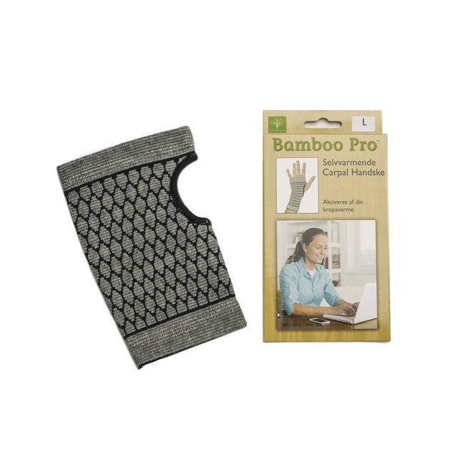En grå och svart bambuhandske för karpaltunnelsyndrom ligger bredvid sin förpackning från Bamboo Pro