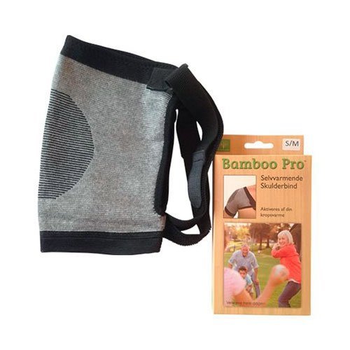 Ett grått och svart axelskydd från Bamboo Pro, vikt bredvid sin beige förpackning med logotyp