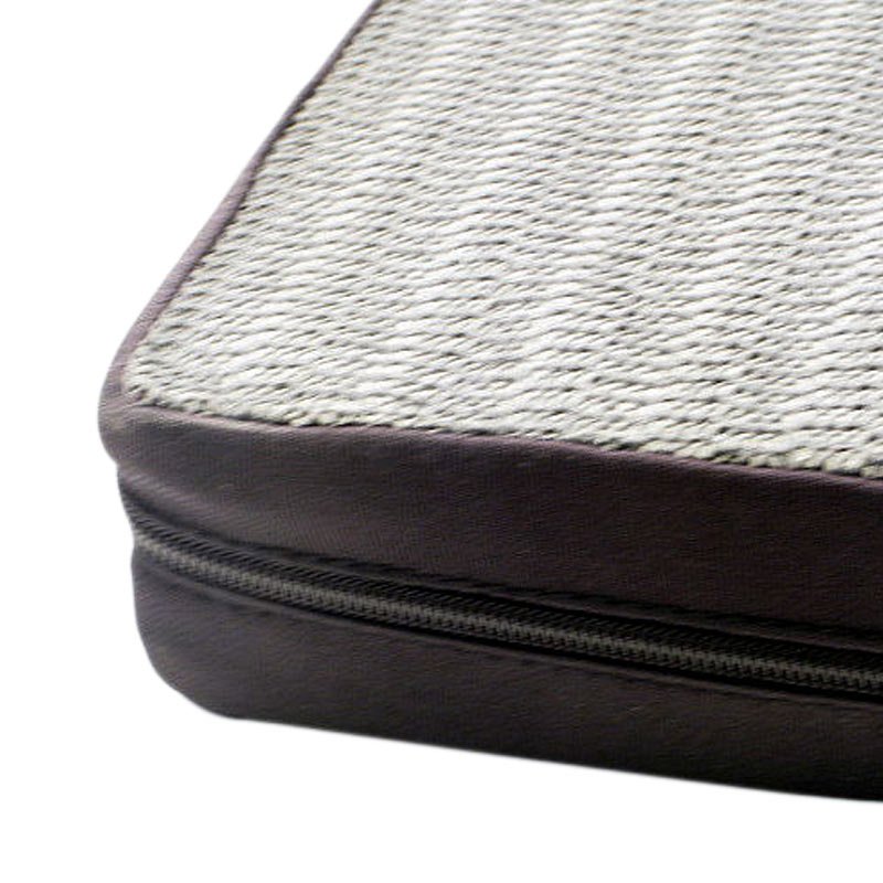 Sittdyna med svart överdrag - 40x40x5 cm