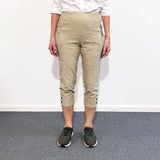 Capri dambyxor, Beige